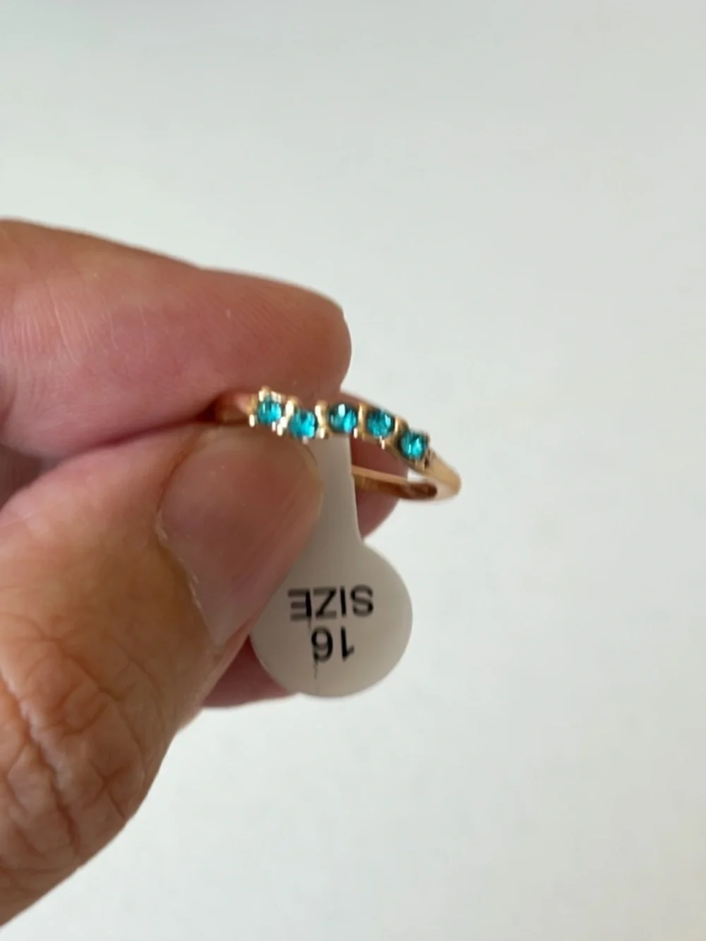 Gold Ring with Teal Stones. - Picture 4 of 5